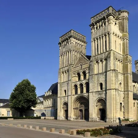 Cosy Neuf Sur Le Port De Plaisance De *